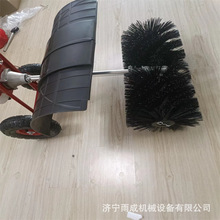 足球场草丝梳理充砂机 小型汽油刷草梳草头 人造草坪手推式梳草机