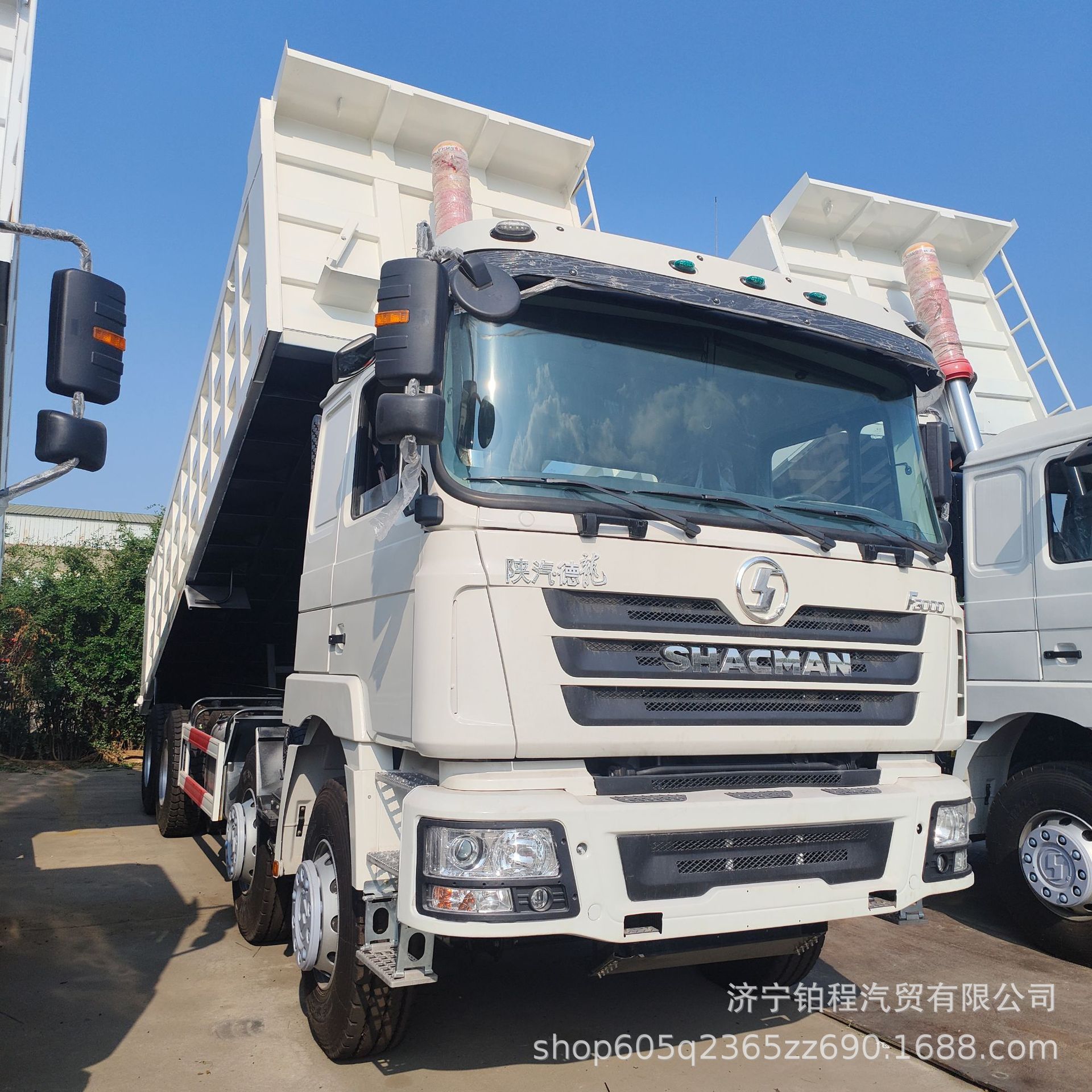 Exported to Africa and the Middle East, SHACMAN F3000 375 Weichai Engine Dump Truck for Construction and Soil Transport