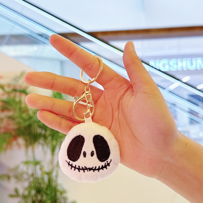 ハロウィーンのかぼちゃのキーホルダーのかばんはかわいいぬいぐるみの幽霊のリュックサックを掛けて子供の機械の露店を飾って卸売りします。|undefined