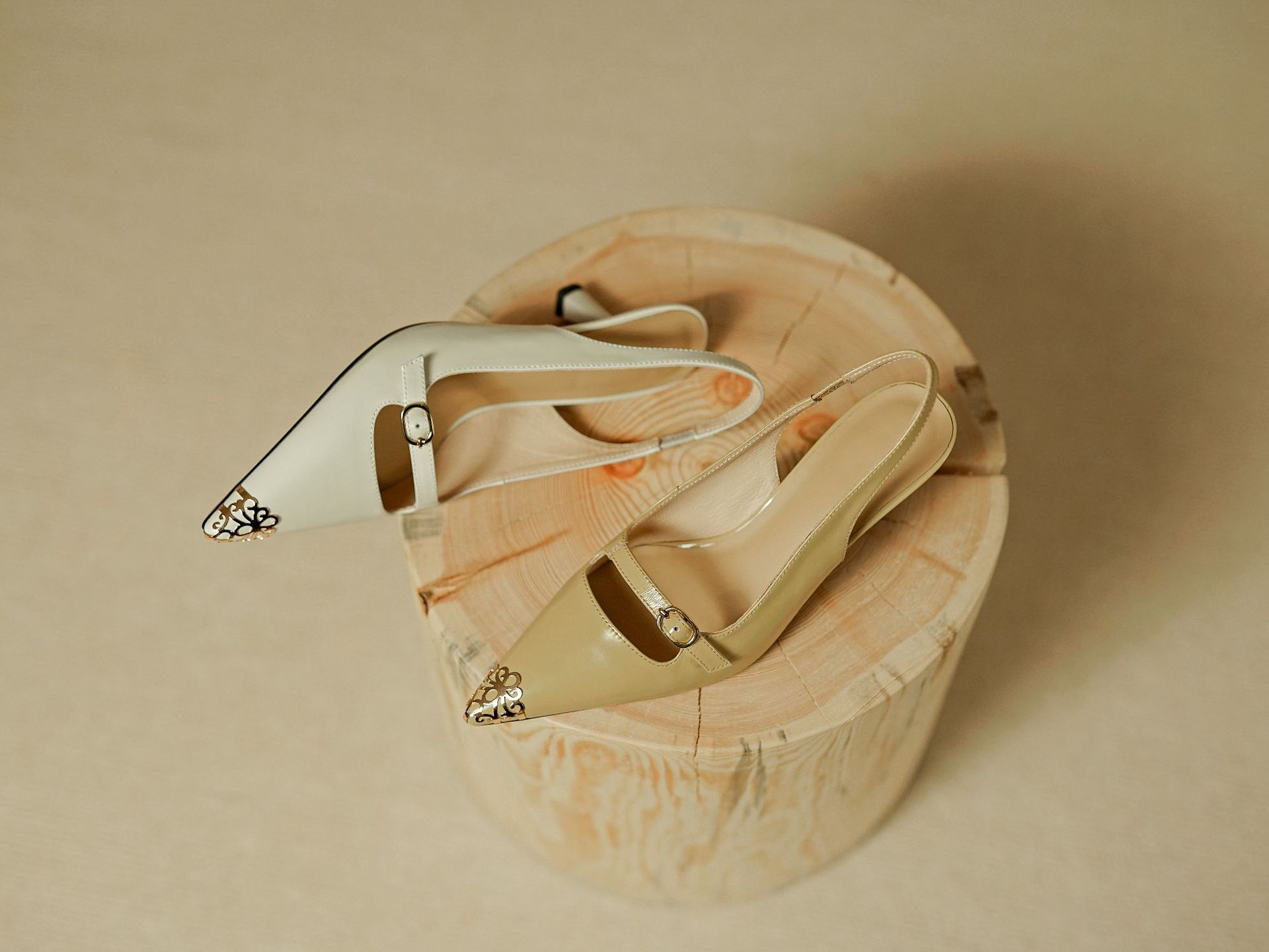 Kinjay Pointy Toe Slingback Sandals