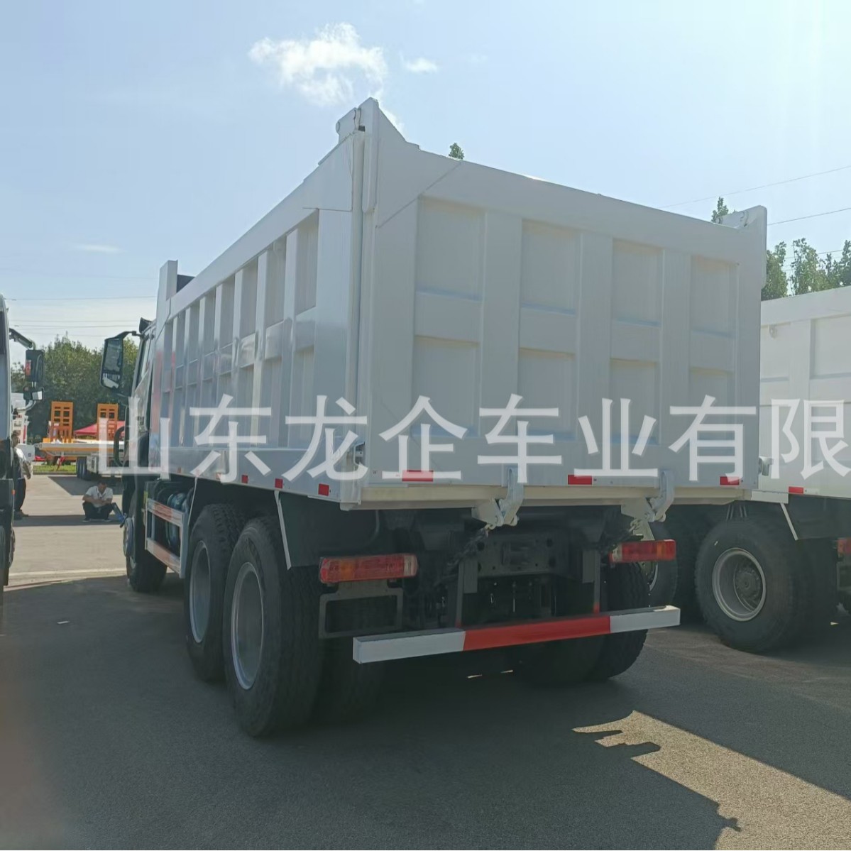 Exporting to Central Asia and Africa, Howo Rear Eight-Wheel Engineering Vehicle, Sinotruk Howo 6*4 Dump Truck Factory
