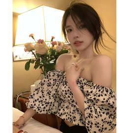 一字肩泡泡袖碎花抹胸衬衫女2024夏季新款韩系甜美性感短款上衣服