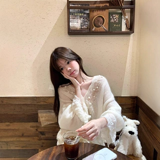 批发货源秋冬新款韩版时尚甜美重工连帽勾花慵懒针织开衫上衣女