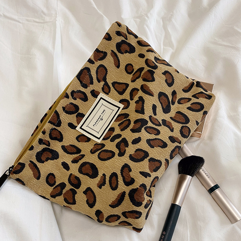 Classic Style Leopard Cotton Polyester Square Makeup Bags display picture 3
