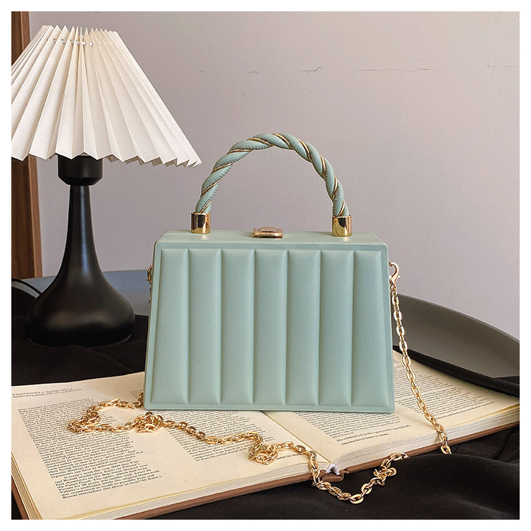 438g Weight Synthetic Leather Lining Material Sewing Thread Fashion Element Lock clasp Closure Type Single Shoulder Strap Strap Type Shoulder Bag Bags Type Holiday, Travel, Shopping Occasion PU Material Solid Color Pattern All Seasons Season Women's Gender Elegant, Streetwear Style Square Shape Medium Size Women's Medium PU Solid Color Elegant Streetwear Sewing Thread Square Lock Clasp Shoulder Bag 2