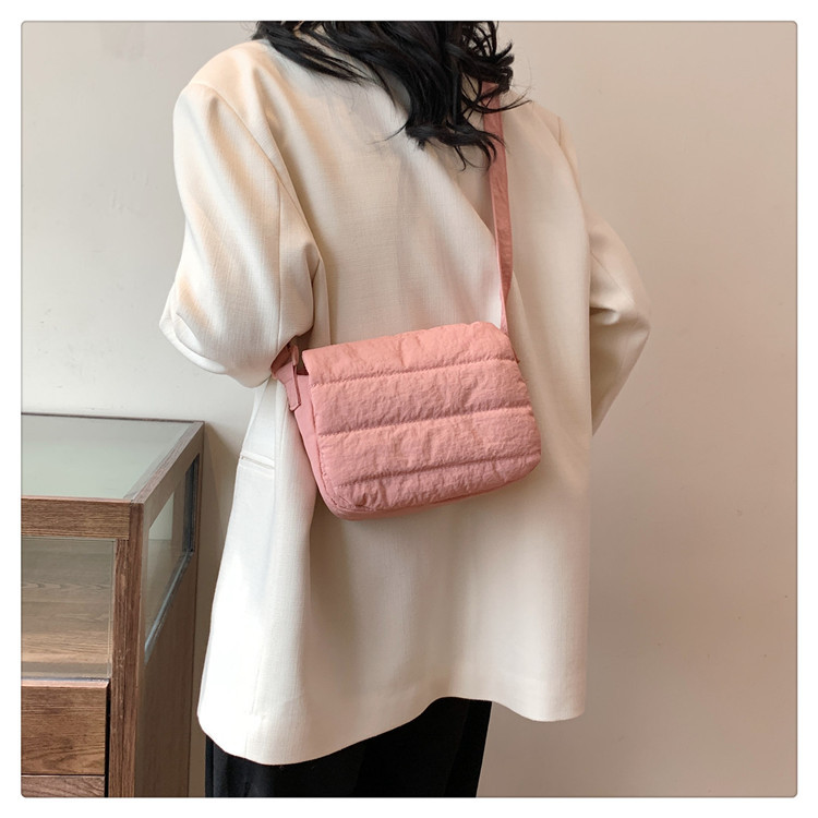 Daily casual simple small square bag Korean spring lightweight personality design popular shoulder crossbody horizontal small square bag_voghion.com