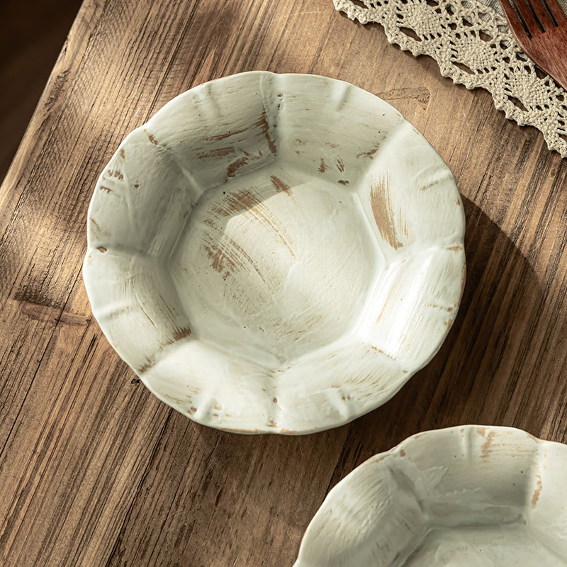Retro hacer viejos platos de cerámica gruesa octogonal platos de cerámica caseros creativos en forma de flores platos de platos al por mayor platos pequeños platos