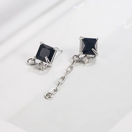 耳钉;项链;耳扣