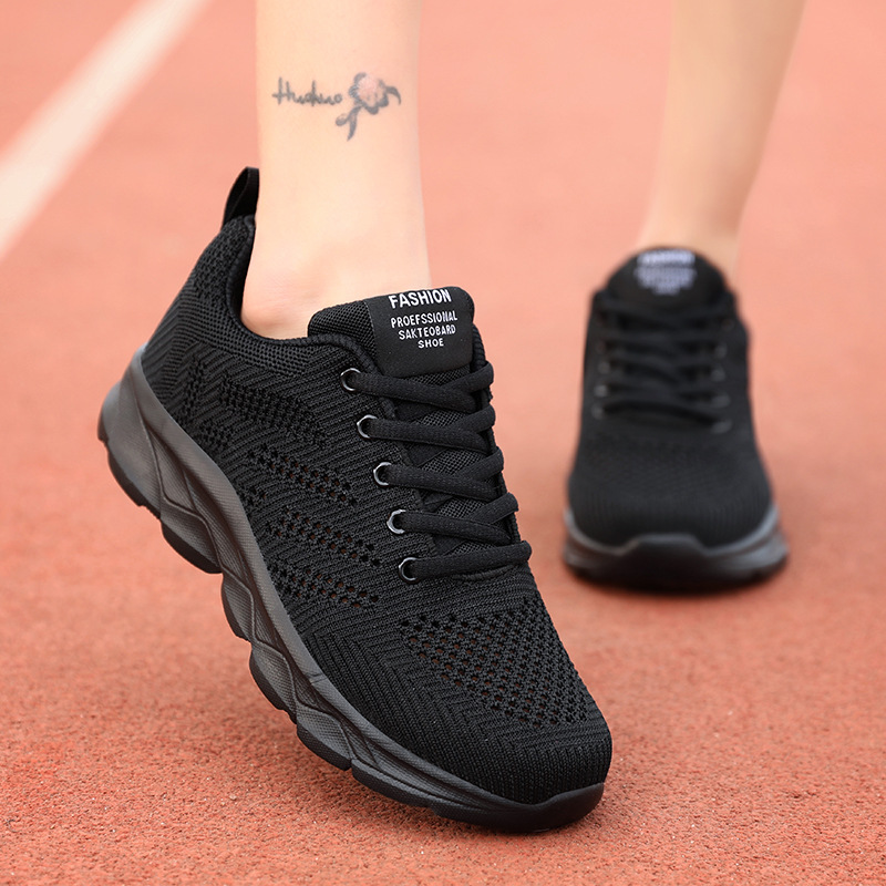 2026 primavera y verano zapatos de mujer zapatos deportivos transpirables de malla zapatos de viaje casuales de mujer zapatos de carreras de estudiantes de tejido ligero