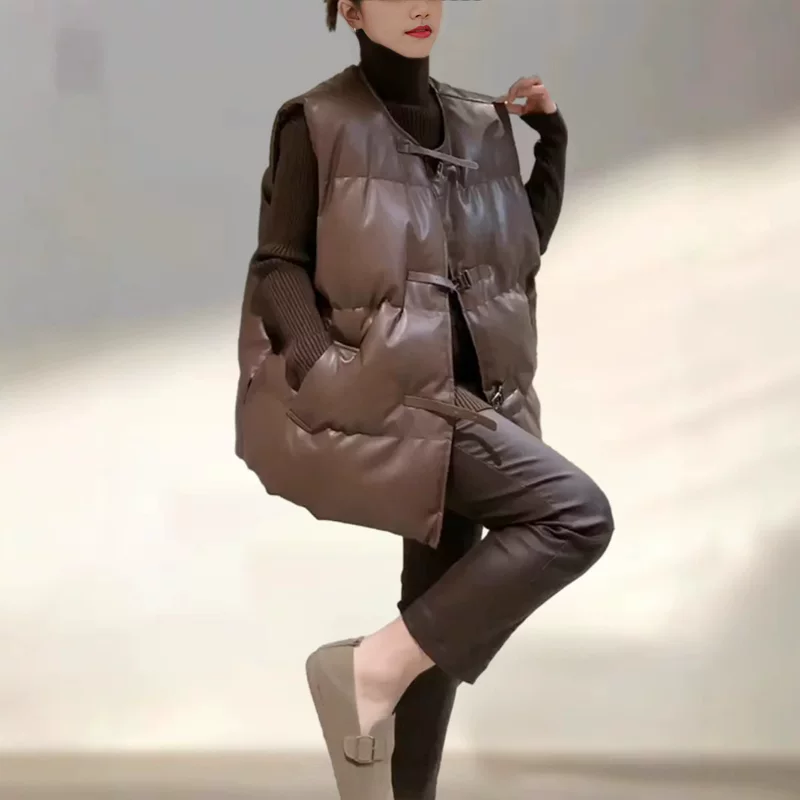 Demi-season down jacket, keep warm polyurethane vest with down
