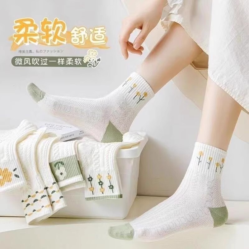 Cute Floral Socks for Women, Mid-Calf Socks, Trendy Cotton Socks, Spring and Autumn Japanese Style Sports White Student Spring and Summer Long Socks