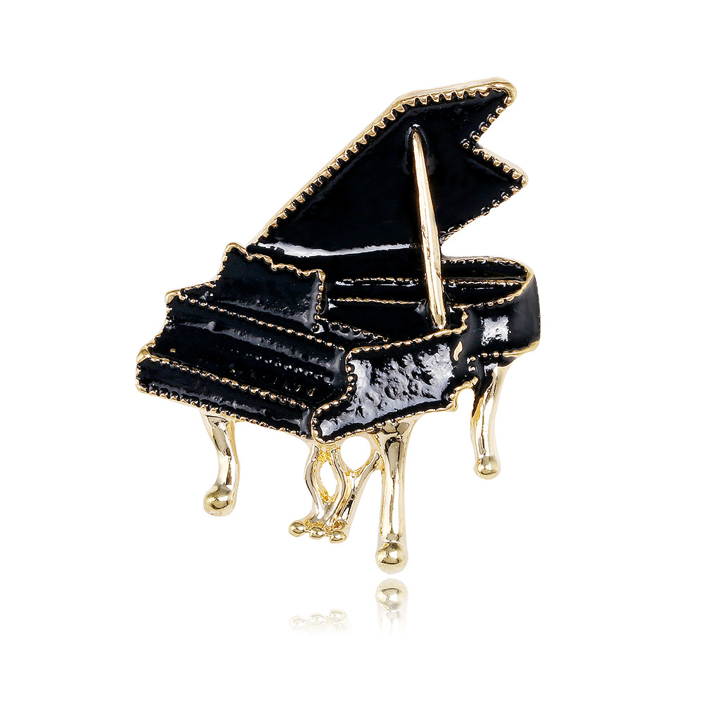 European and American Oil-Dropping Enamel Black Piano Brooch, Musical Instrument Style, Literary Style, Simple Cardigan with Accessories Pin