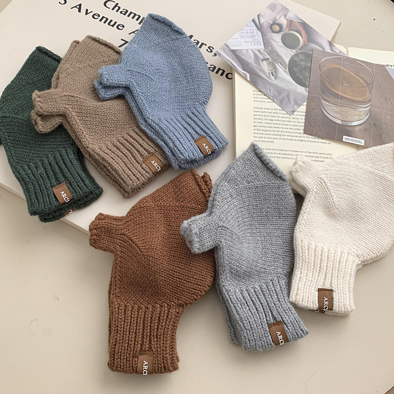 Guantes de medio dedo de invierno lindos etiquetas coreanas para jugar con teléfonos móviles a prueba de frío dedos expuestos pantalla táctil guantes de lana de punto