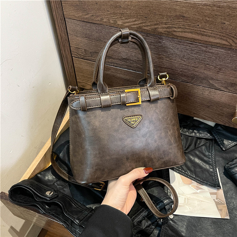 Bag Bags mujeres 2024 nueva moda transfronteriza cinturón decoración bolsos cuadrados retro de hombro una mochila de cabello