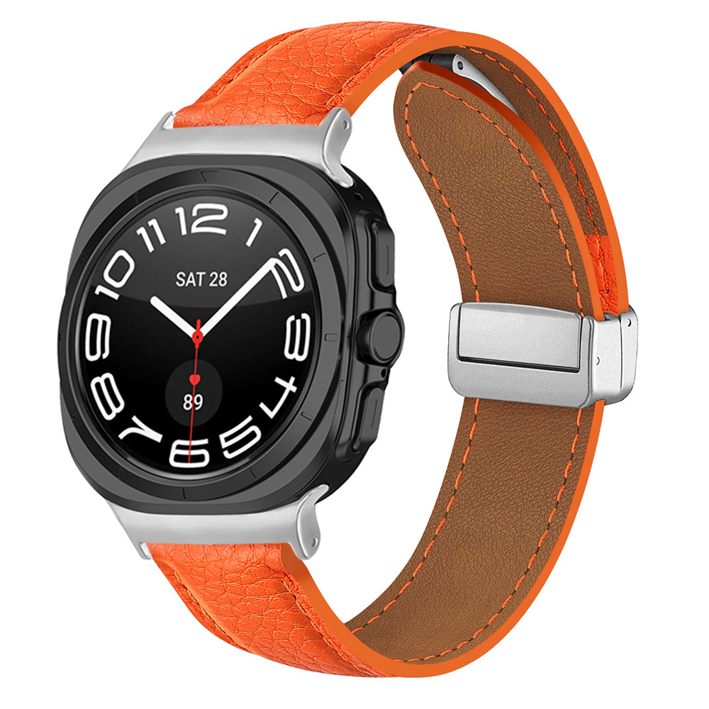 Aplicable para Samsung galaxywatch7ultra47MM reloj inteligente correa de lichi pu pulsera de succión magnética pulsera ultra