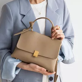 化妆包;真皮女包;女士斜挎包