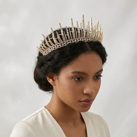 插梳;发带;皇冠