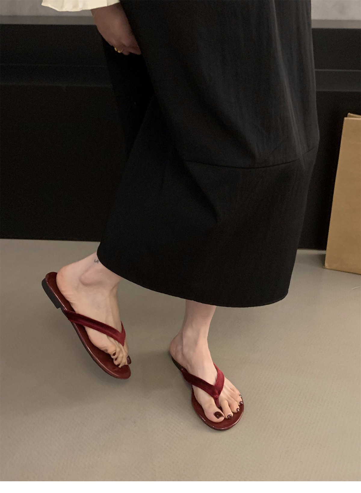 Women's French Thong Sandals