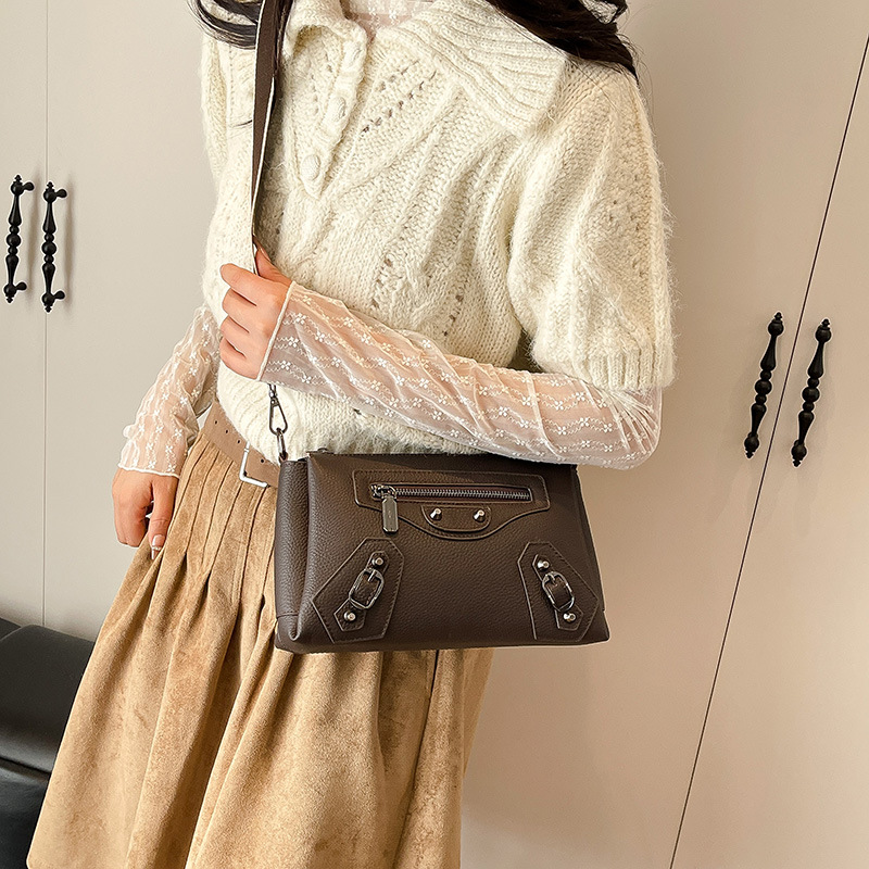 Top Grain Cowhide Leather Shoulder Bag For Women - Biker Style Fashion Simple Crossbody Square Bag With Multiple Compartments - Thumbnail 3