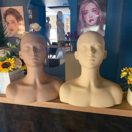 模特;其它服装展示;其他假发