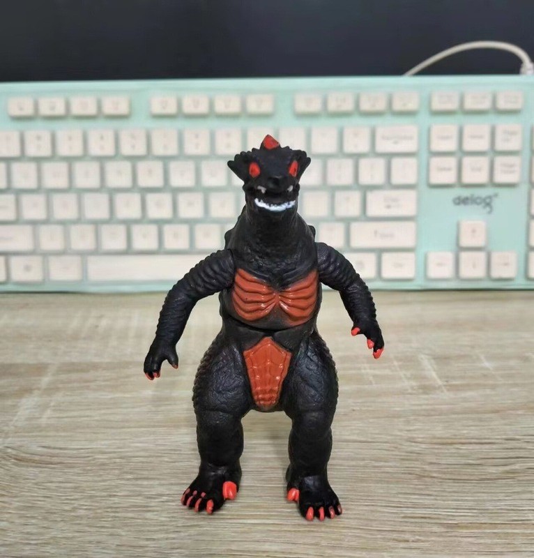 小さなモンスターウルトラマン卸売露店のおもちゃはすべて 10cm ～ 13cm 歳の男の子と子供向けのモンスターおもちゃです|undefined