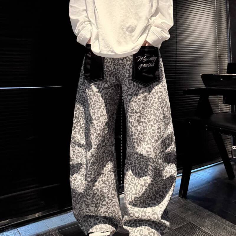 Pioneer 101 Korean Patch Pocket Leopard Print Color-Blocking Embroidered Scimitar Jeans Loose Wide-Leg Pants Unisex Pioneer 101 Korean Patch Pocket Leopard Print Color-Blocking Embroidered Scimitar Jeans Loose Wide-Leg Pants Unisex