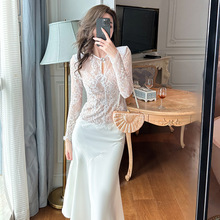 2025秋装新款法式性感镂空修身上衣设计感圆领显瘦蕾丝衫女20333