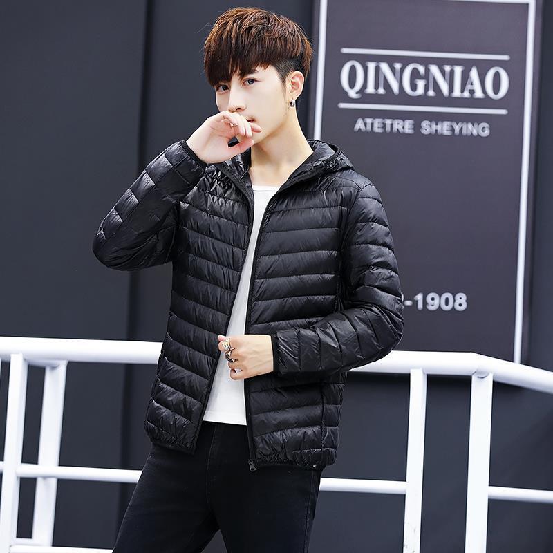 2023 invierno de los hombres de la pluma ligera Chaqueta de algodón acolchado corto Delgado casual stand collar encapuchado Chaqueta de algodón acolchado cálido chaqueta acolchada de algodón