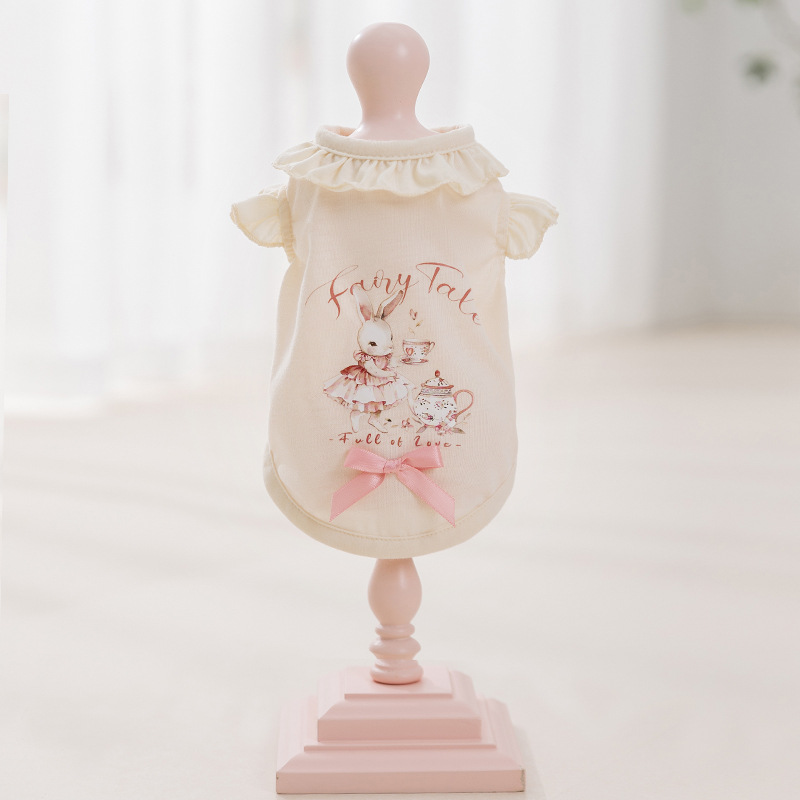 Primavera y verano perro hoja de loto encaje dibujos animados perro pequeño peluche chaleco gato pequeño mangas voladoras ropa de dos pies ropa para mascotas