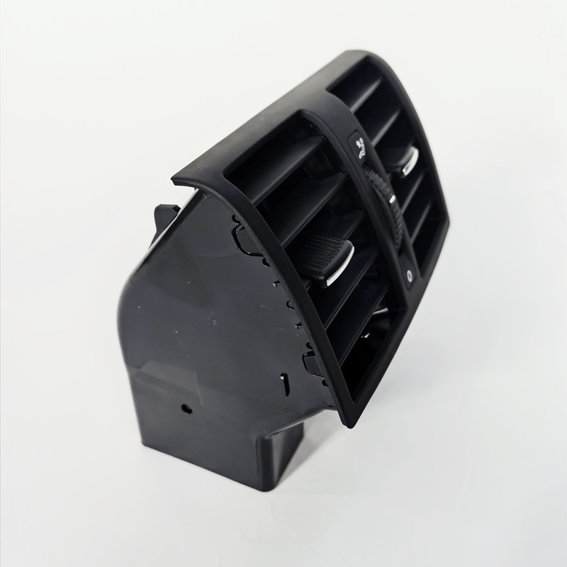 New and old Touran rear air outlet armrest box rear seat middle air conditioning rear air outlet 1TD819203