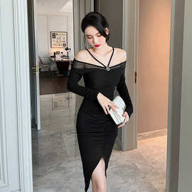 2023秋装新款越南女装性感一字领挂脖露肩黑色不规则连衣裙20028