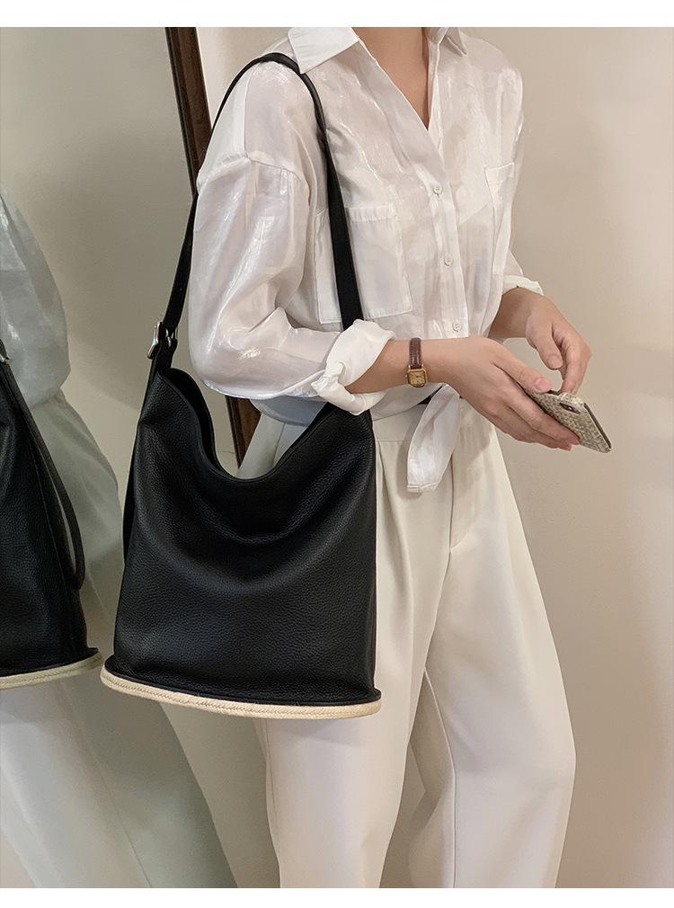 Bucket leisure large capacity commuting women's 2024 new single shoulder tote bag, leather soft cowhide crossbody bag_voghion.com