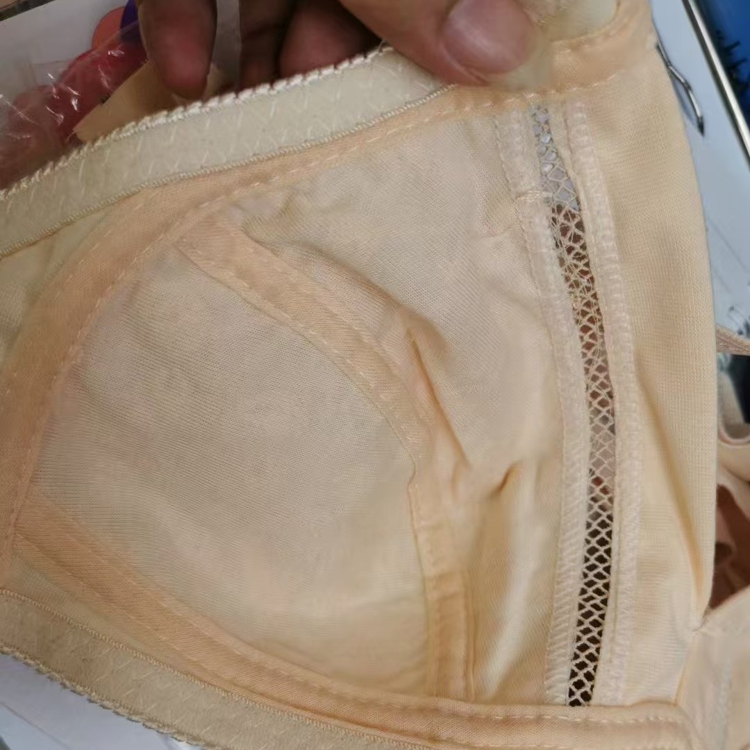 Guilihua 368 スポンジなし、ワイヤーなし、母親の下着、夏の中高年下着、薄い通気性のあるブラジャー、2 列のボタン