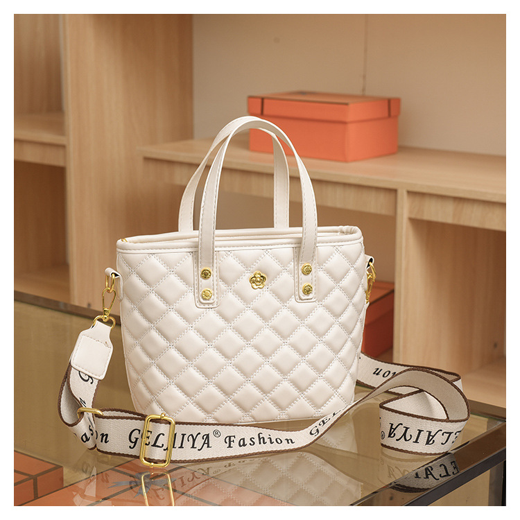 Großhandel mit neuen Taschen für Damen, modischen Rautenhandtaschen, kleinen Beuteln, vielseitigen Schulter-Crossbody-Beuteltaschen und Tragetaschen_voghion.com