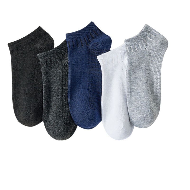Primavera y verano de los hombres delgados cómodos transpirables desodorante absorbente de sudor calcetines cortos de tobillo al por mayor Zhuji fábrica Comercio exterior calcetines nacionales