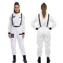 �f�}����̫ͯ�շ�cosplay���˵�����T��ɫ�B�w����̨�ݳ����b