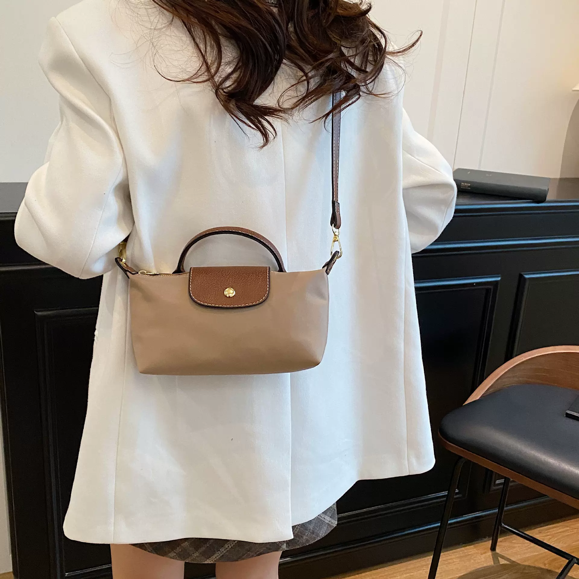 跨境爆款包包女2025秋冬新款高级感尼龙饺子包大容量单肩斜挎包