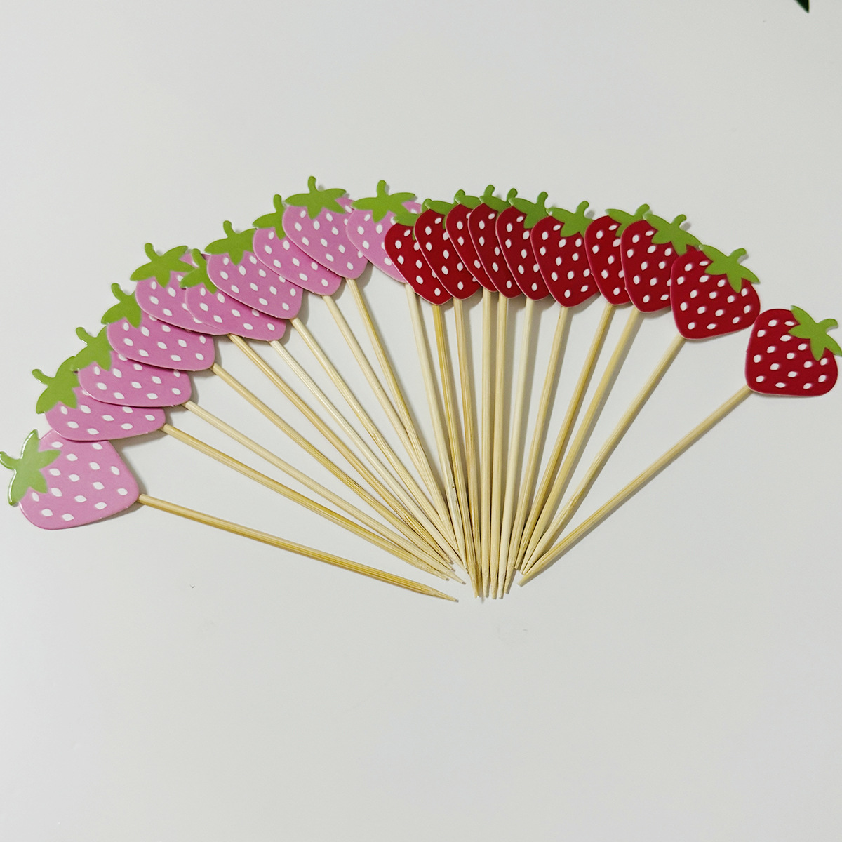 Lugar de fábrica al por mayor decoración creativa de pasteles de fiesta con letrero de fresa, letrero de decoración de postres, venta caliente transfronteriza