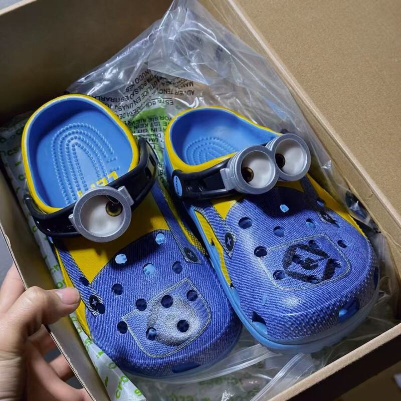Cross Star Transfer Print Minions Adult and Children's Parent-Child Clogs Sandals Beach Shoes Wholesale