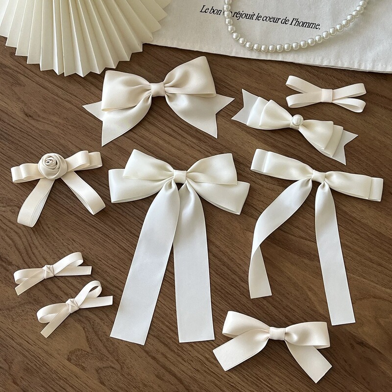 Creamy Sweet Ladylike Style Bow Brooch, White Satin Pin, Shirt Dress, Lolita Accessories Creamy Sweet Ladylike Style Bow Brooch, White Satin Pin, Shirt Dress, Lolita Accessories