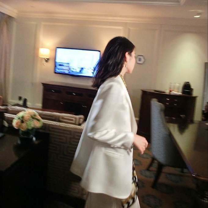 醋酸缎面小西装外套女春秋新款休闲质感西服|undefined