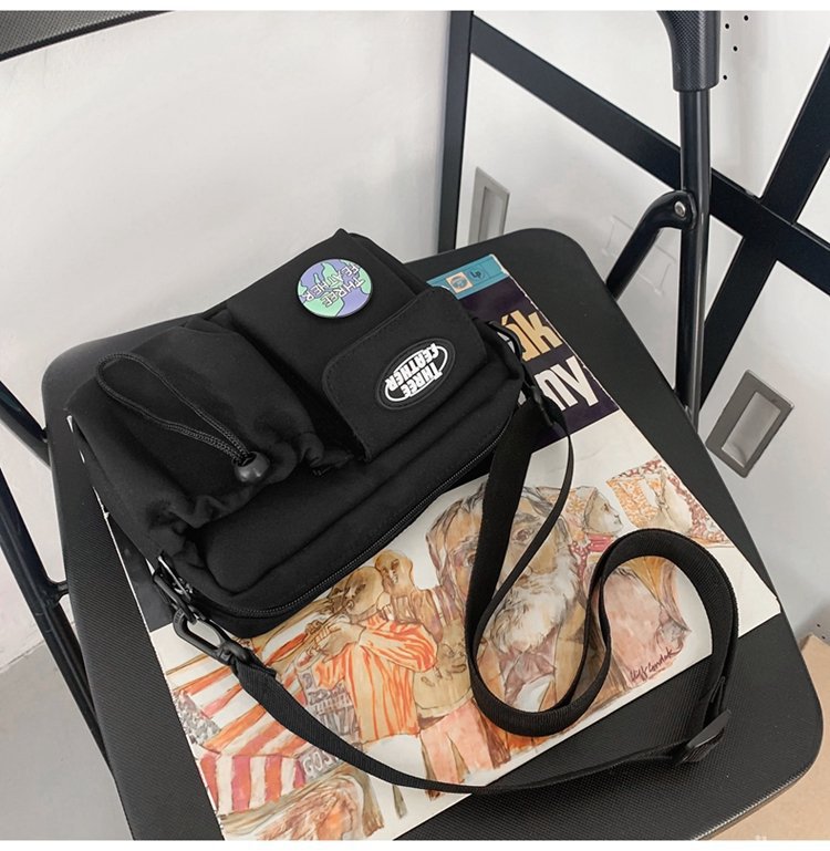 2024 New Crossbody Men's Trendy Brand Women's Single Shoulder Lightweight Emblem Backpack Instagram Mobile Small Square_voghion.com
