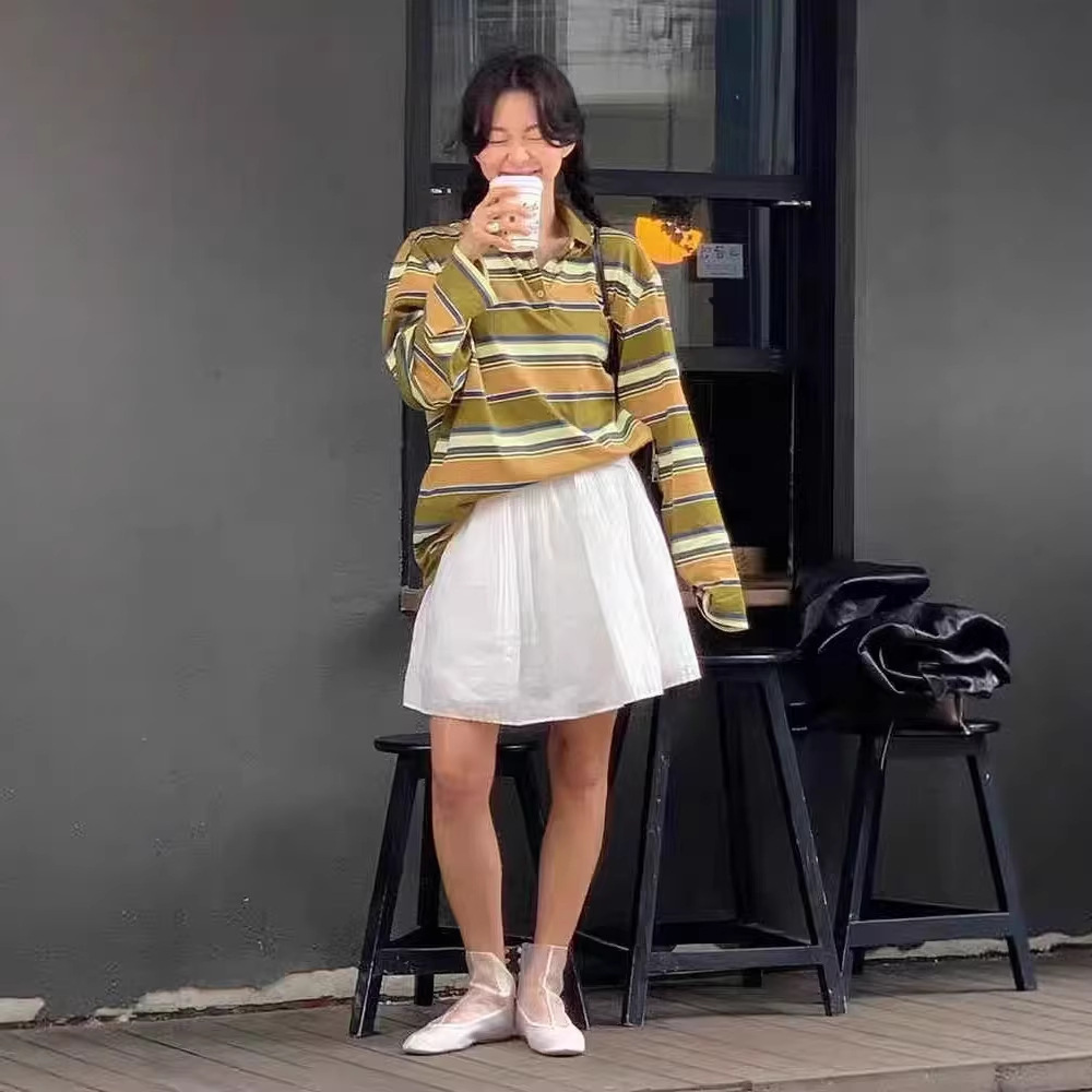 In stock, high-end custom-made women's spring/summer new men's and women's polo shirts with letter embroidery and appliqué, loose striped style.