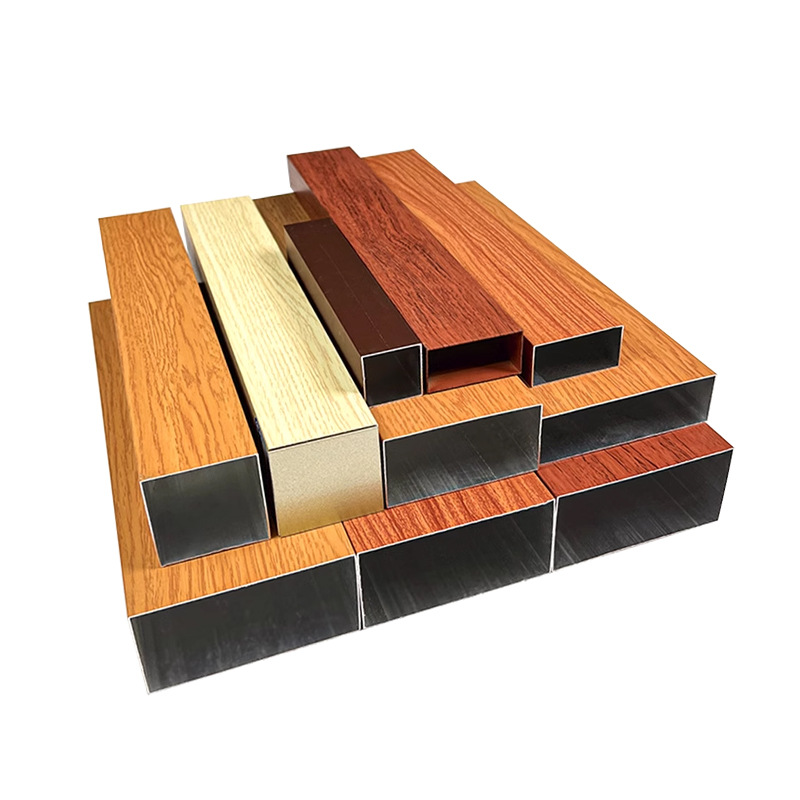 Pared exterior de aluminio cuadrado pared cortina exterior de aluminio cuadrado pared de fondo de partición de tubería cuadrada de aleación de aluminio en stock