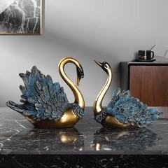 欧米風創意カップル白鳥樹脂工芸品酒棚置物家庭用酒棚テレビ棚装飾品プレゼント