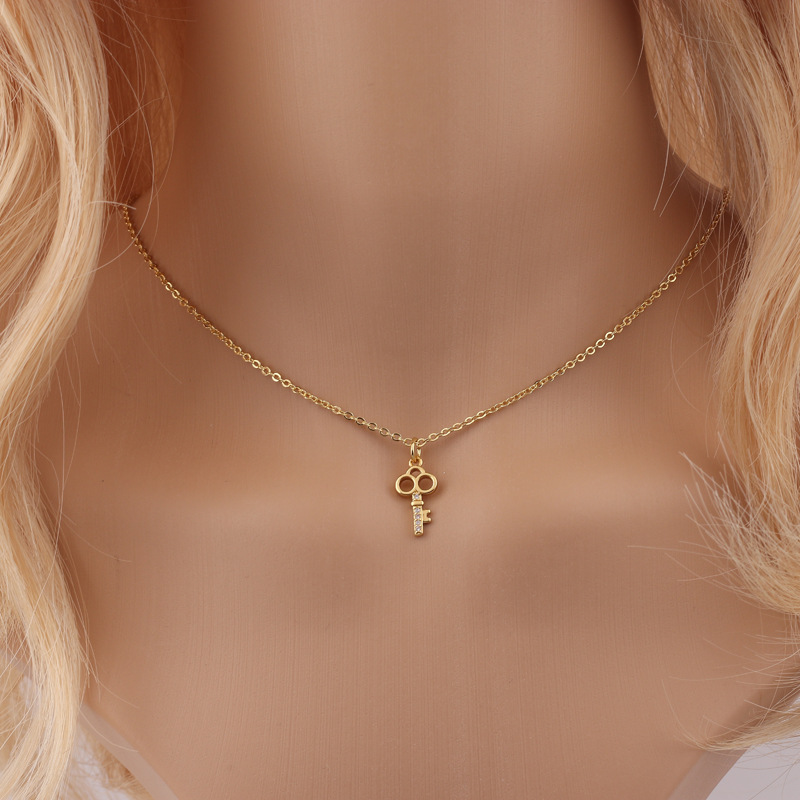Fashion Key Copper Necklace Inlaid Zircon Copper Necklaces