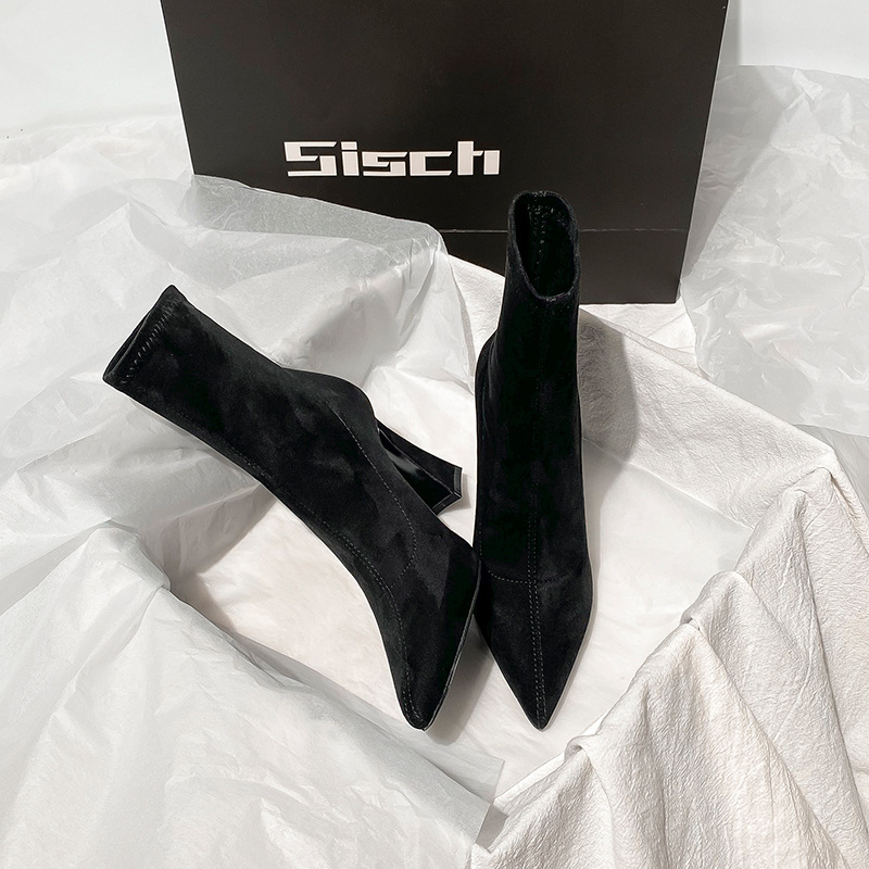 Damen Stiefel In Schwarz Aus Wildleder Mit Spitzem Absatz_voghion.com