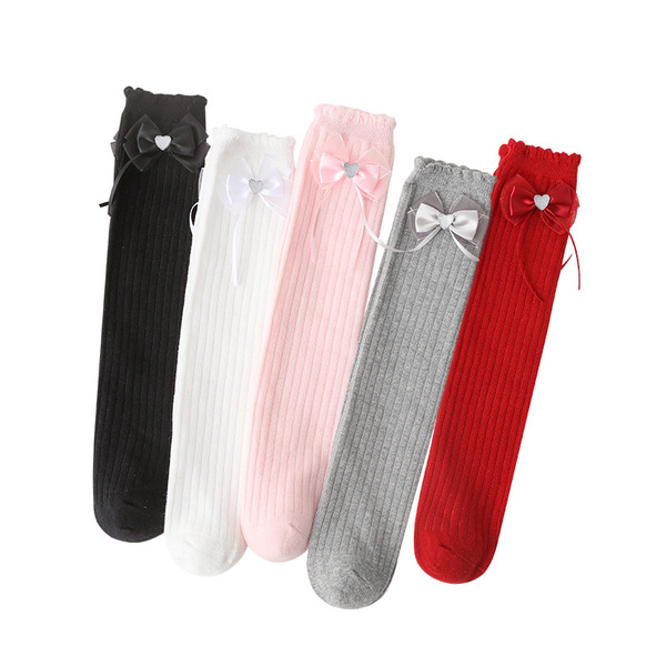 Autumn children's socks with bow