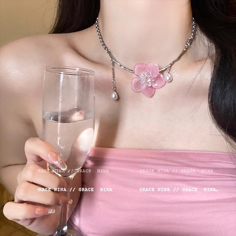 Fuchsia cute universal elegant chain for key bag