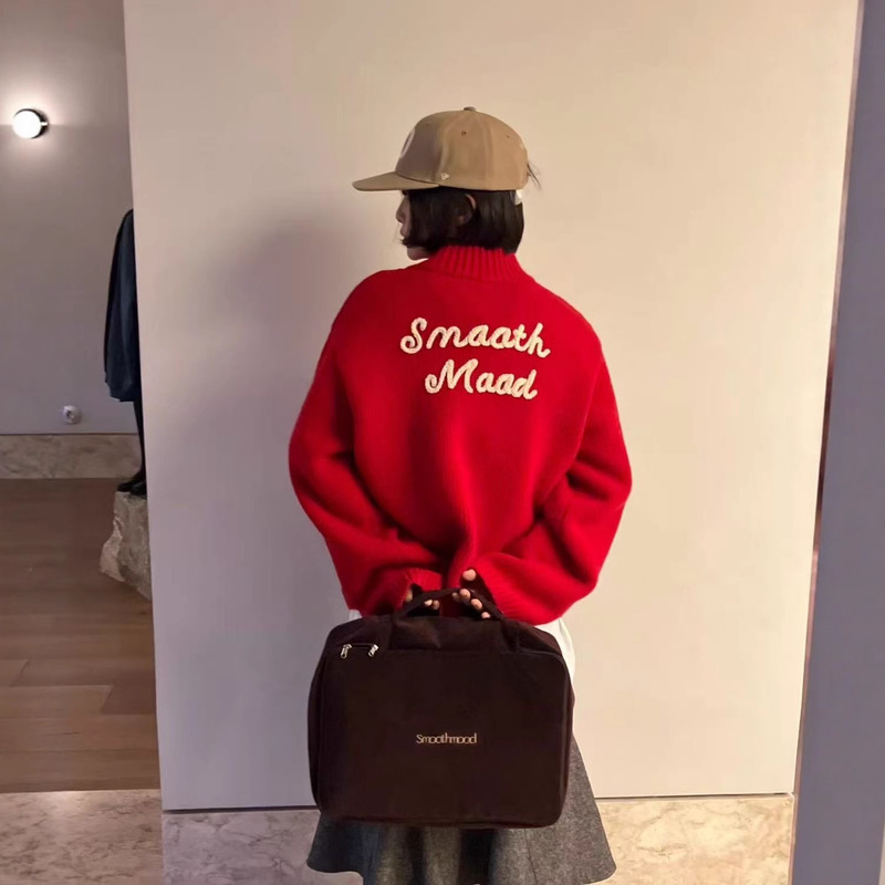 In-Stock Korean Niche Sm0Othmo*D Letter Embroidery Sweater Cardigan Christmas New Year Atmosphere Knit Cardigan